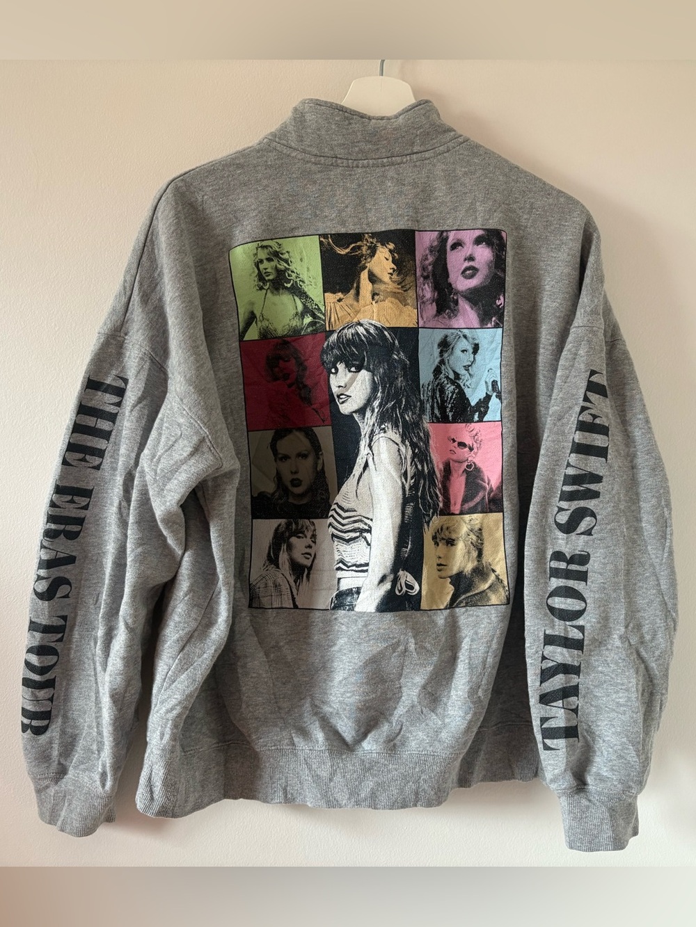 Taylor‎ Swift Eras Tour Gray Quarter Zip Pullover Sweatshirt Size Medium